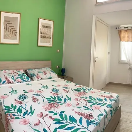 La Casa Sotto Il Fortino Ferienhaus SantʼAntìoco